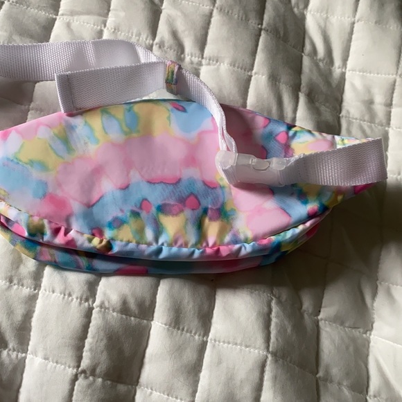 Tie-Dye fanny pack - Picture 2 of 4